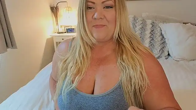 JESS LOVES online show from 09-10-25, 05:56