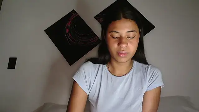 dark enchantress  online show from 10-19-25, 01:08