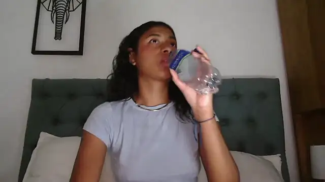 dark enchantress  online show from 10-12-25, 01:07