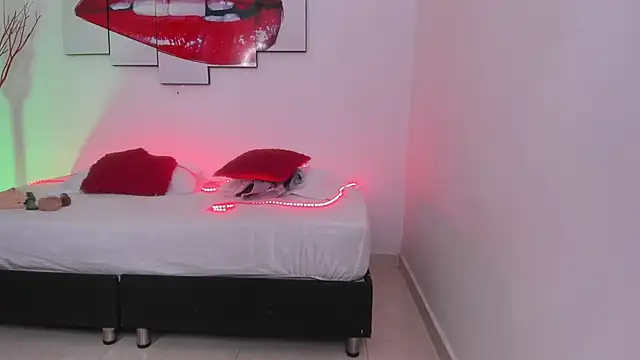 sofia valencia ms online show from 03-15-25, 07:05