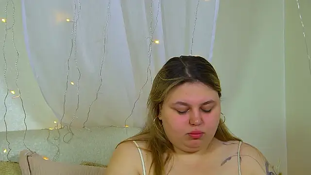 LillianKim online show from 03-18-26, 06:31