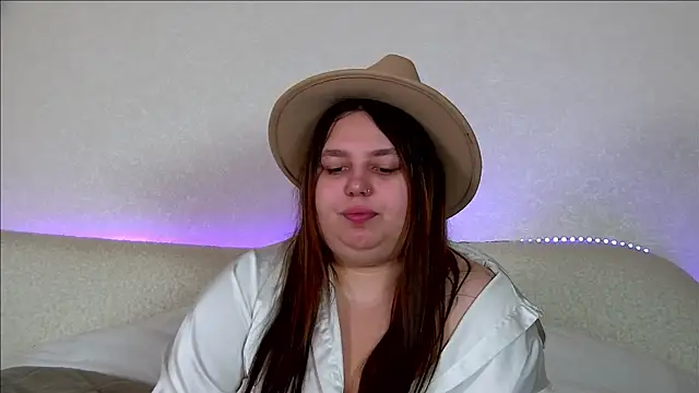 LillianKim online show from 10-09-25, 06:41