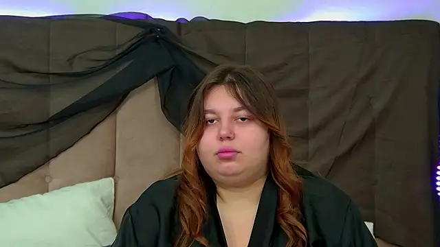 LillianKim online show from 10-26-25, 07:09