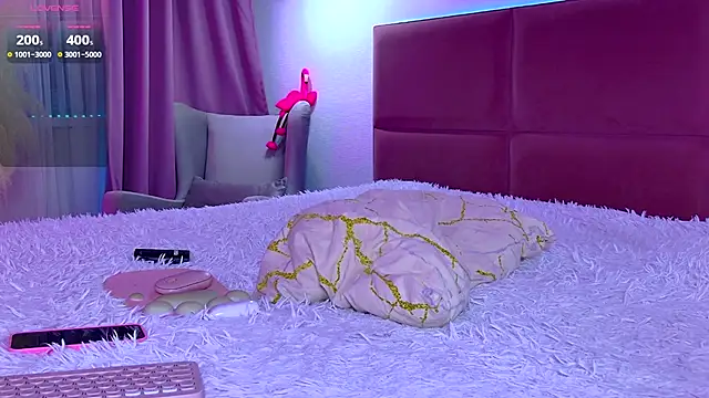 Snapshot of _BrownEyes_ chatting on 03-19-25, 11:14 BrownEyes online show from 03-19-25, 11:14