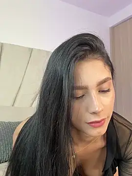 Lauraxx69 online show from 05-06-26, 11:03