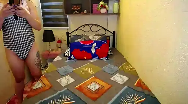 MissFoxylady online show from 01-18-25, 05:31