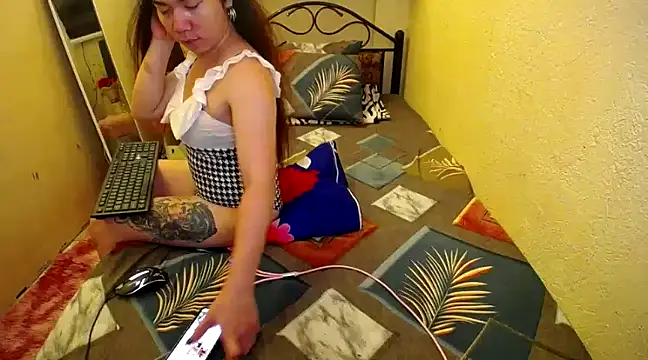 MissFoxylady online show from 01-18-25, 08:41