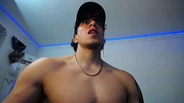 strongboy  online show from 01-24-25, 11:56