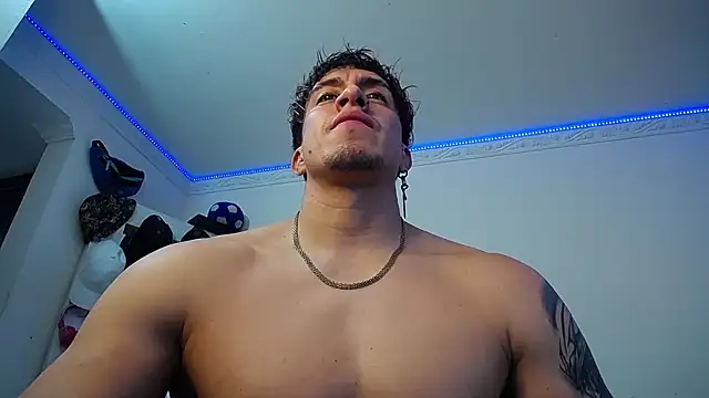 strongboy  online show from 10-06-25, 07:03