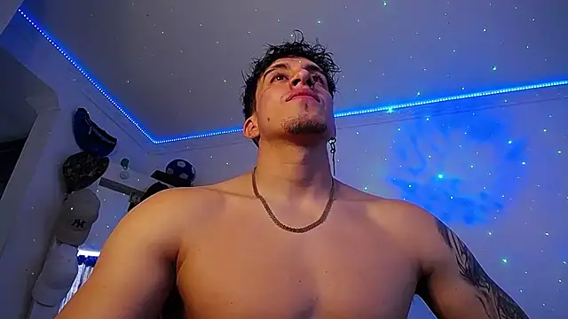 strongboy  online show from 11-06-25, 07:07