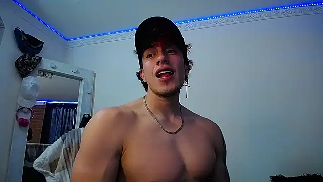 strongboy  online show from 01-28-25, 09:50