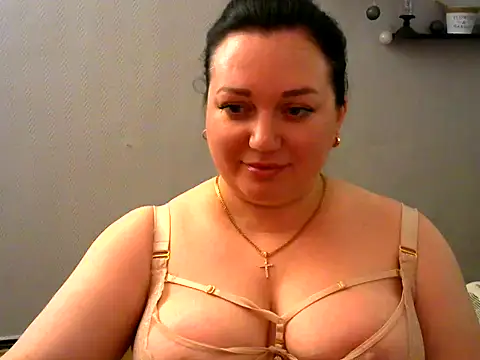Snapshot of AmanaGi chatting on 02-07-25, 12:39 AmanaGi online show from 02-07-25, 12:39