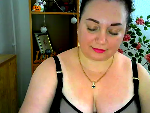 AmanaGi online show from 11-14-25, 03:15