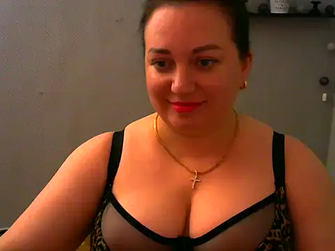 Snapshot of AmanaGi chatting on 12-04-24, 04:54 AmanaGi online show from 12-04-24, 04:54