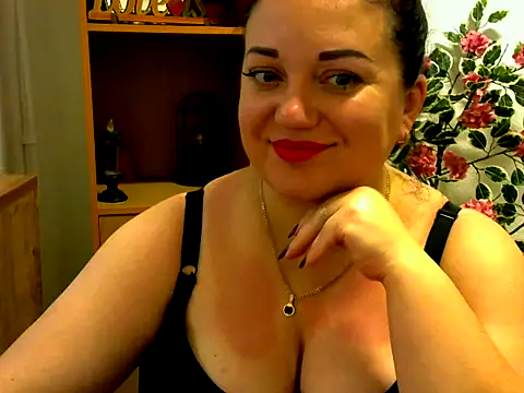 Snapshot of AmanaGi chatting on 10-24-25, 11:20 AmanaGi online show from 10-24-25, 11:20