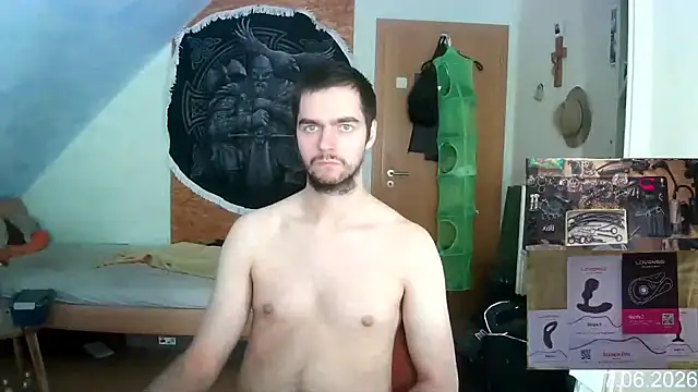 Chris23547 online show from 06-17-26, 03:33