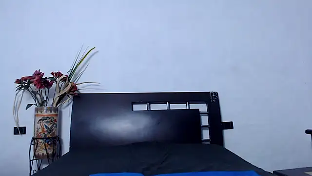 AikoTailor online show from 04-15-26, 07:58