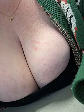 cinnatitties online show from 09-19-25, 07:40