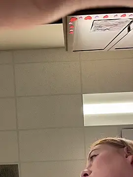 cinnatitties online show from 11-03-25, 05:49