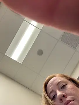 cinnatitties online show from 12-15-25, 05:19