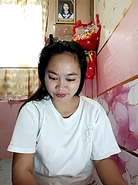 Snapshot of Hotbaby_1523 chatting on 04-29-26, 12:48 Hotbaby 1523 online show from 04-29-26, 12:48