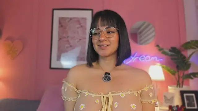 SoySaraa online show from 05-26-26, 06:11