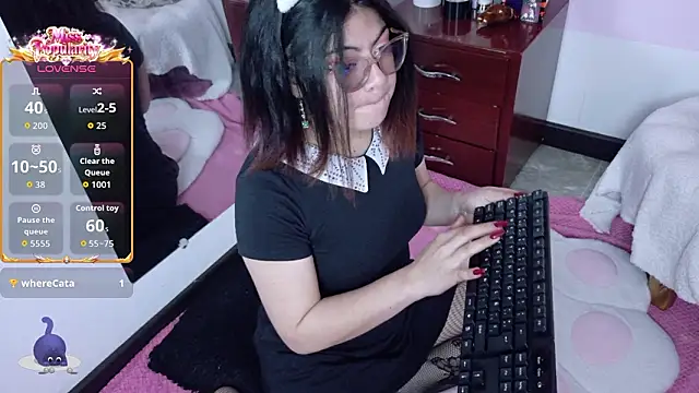 Catwhite  online show from 02-09-26, 05:55