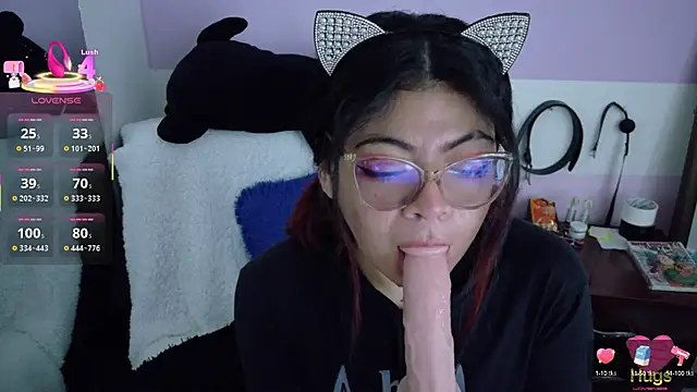 Catwhite  online show from 10-06-25, 05:02