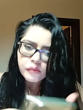 Snapshot of AriaRussell chatting on 06-25-26, 08:47 AriaRussell online show from 06-25-26, 08:47