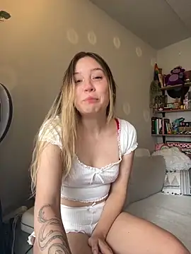 Darling XXX online show from 03-05-25, 08:00