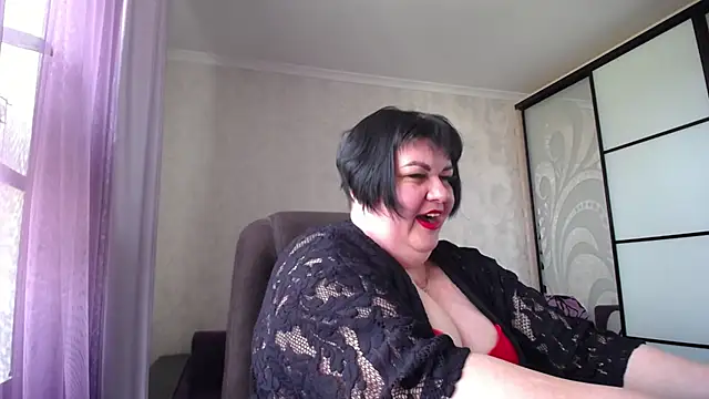 JuicyLady Di online show from 04-22-26, 09:05