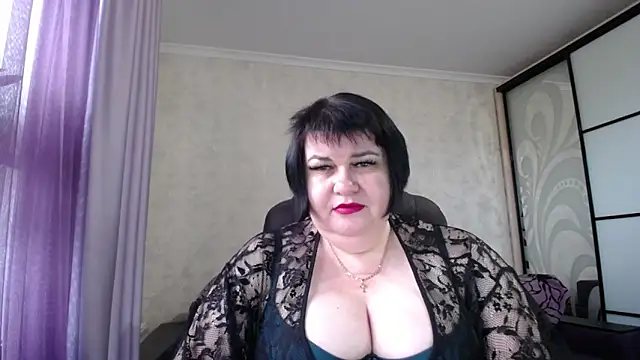 JuicyLady Di online show from 10-12-25, 05:09