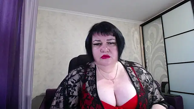 JuicyLady Di online show from 10-18-25, 04:58