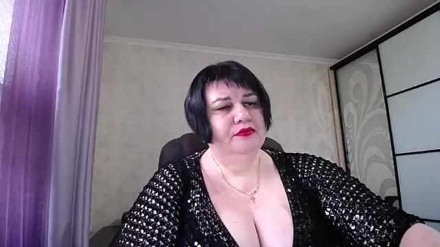 JuicyLady Di online show from 11-17-25, 10:30