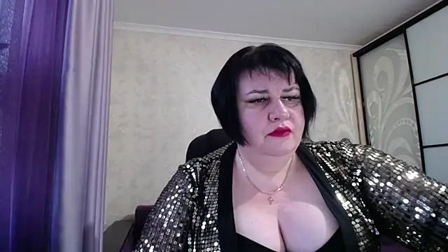 JuicyLady Di online show from 10-15-25, 04:33