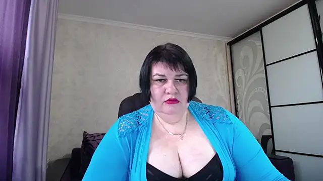 JuicyLady Di online show from 11-11-25, 09:59