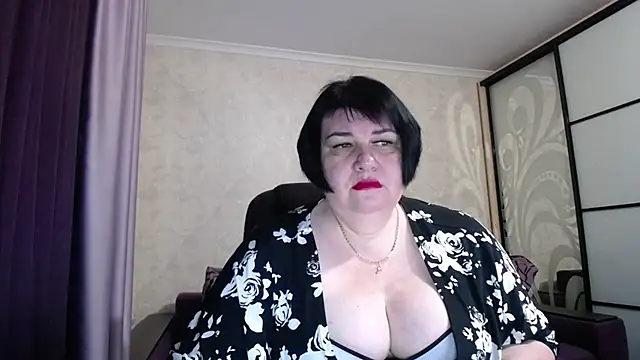 JuicyLady Di online show from 11-14-25, 02:04