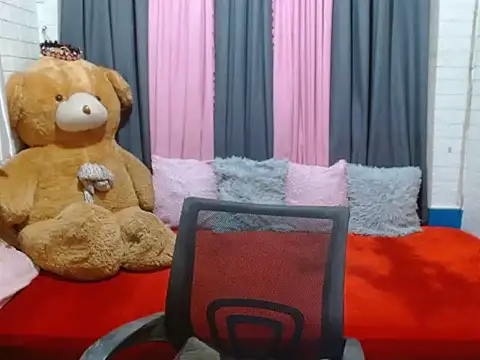 xxSexyBitch69xx online show from 11-06-25, 09:24