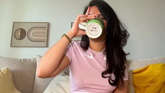 SissiVienna online show from 03-12-26, 11:47