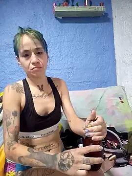 Snapshot of fablob23 chatting on 01-04-25, 10:13 fablob23 online show from 01-04-25, 10:13