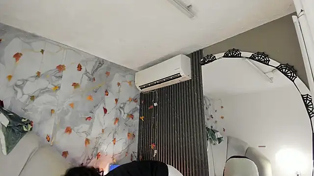 Katemoss70 online show from 10-30-25, 12:36