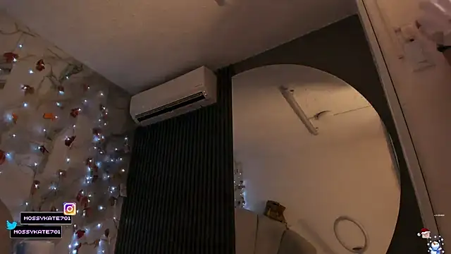 Katemoss70 online show from 12-22-25, 12:27