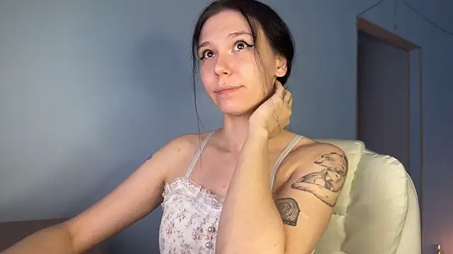 pinkdolly18 online show from 06-16-26, 03:23