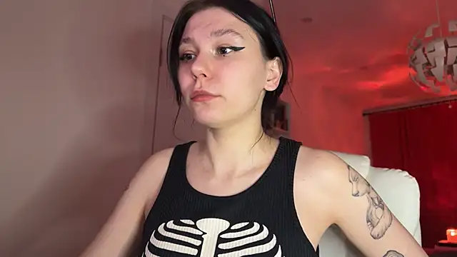 pinkdolly18 online show from 02-20-25, 09:53