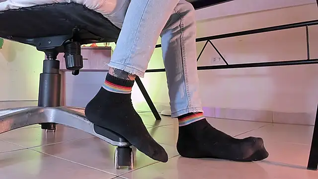 ArchieCollins online show from 09-27-25, 05:13