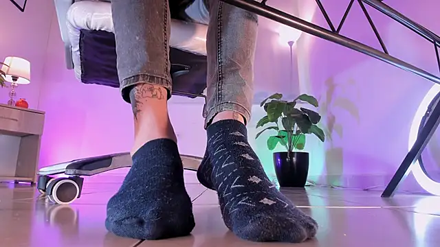 ArchieCollins online show from 10-18-25, 08:44