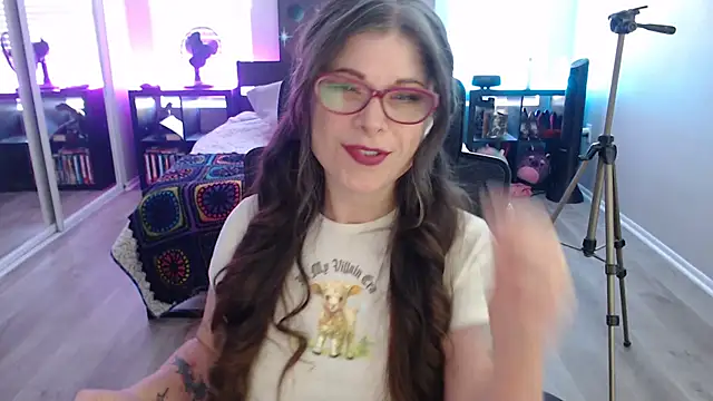 Snapshot of TheLenaAdams chatting on 12-08-24, 04:39 TheLenaAdams online show from 12-08-24, 04:39
