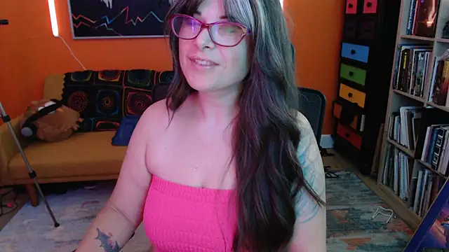 TheLenaAdams online show from 10-28-25, 06:18