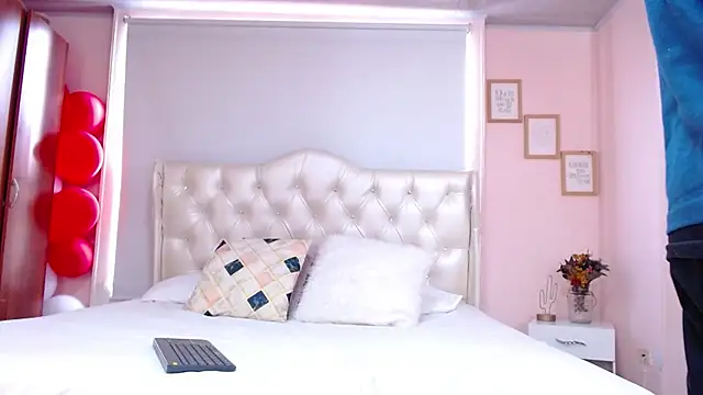 Snapshot of ryan_maxy chatting on 02-19-25, 03:38 ryan maxy online show from 02-19-25, 03:38