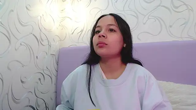 EmilyQueen3x online show from 10-21-25, 01:21